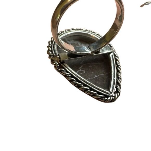 Handmade Sterling Silver Plated Teardrop Gemstone Ring - Picture 3 of 5